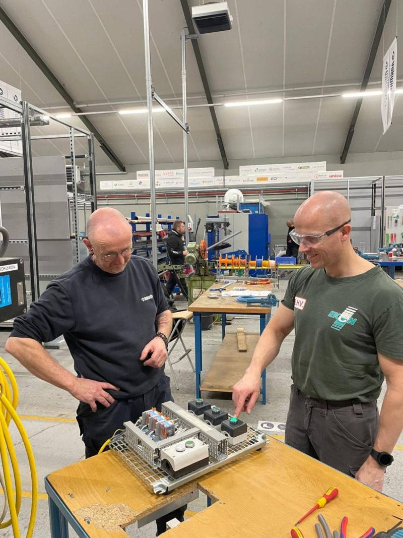 ekon medewerkers training relaistechniek en storingszoeken vakwijs stein