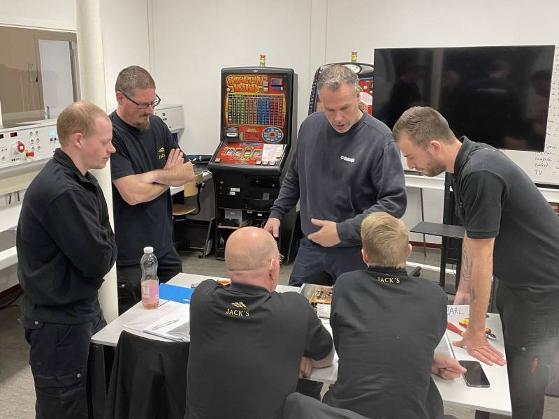 herkennen elektronica componenten speelautomaten vakwijs