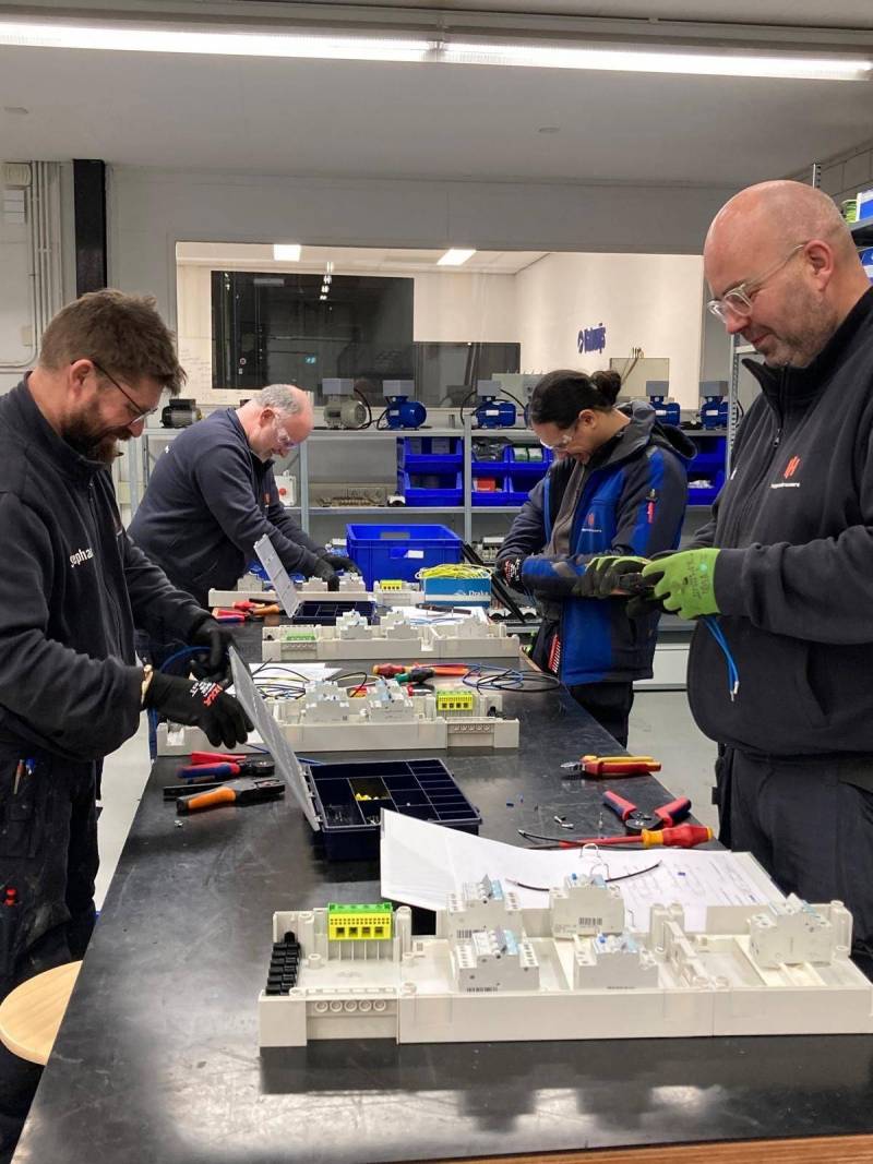 hoppenbrouwers evoorw programma verdeelinrichtingen praktijktraining vakwijs