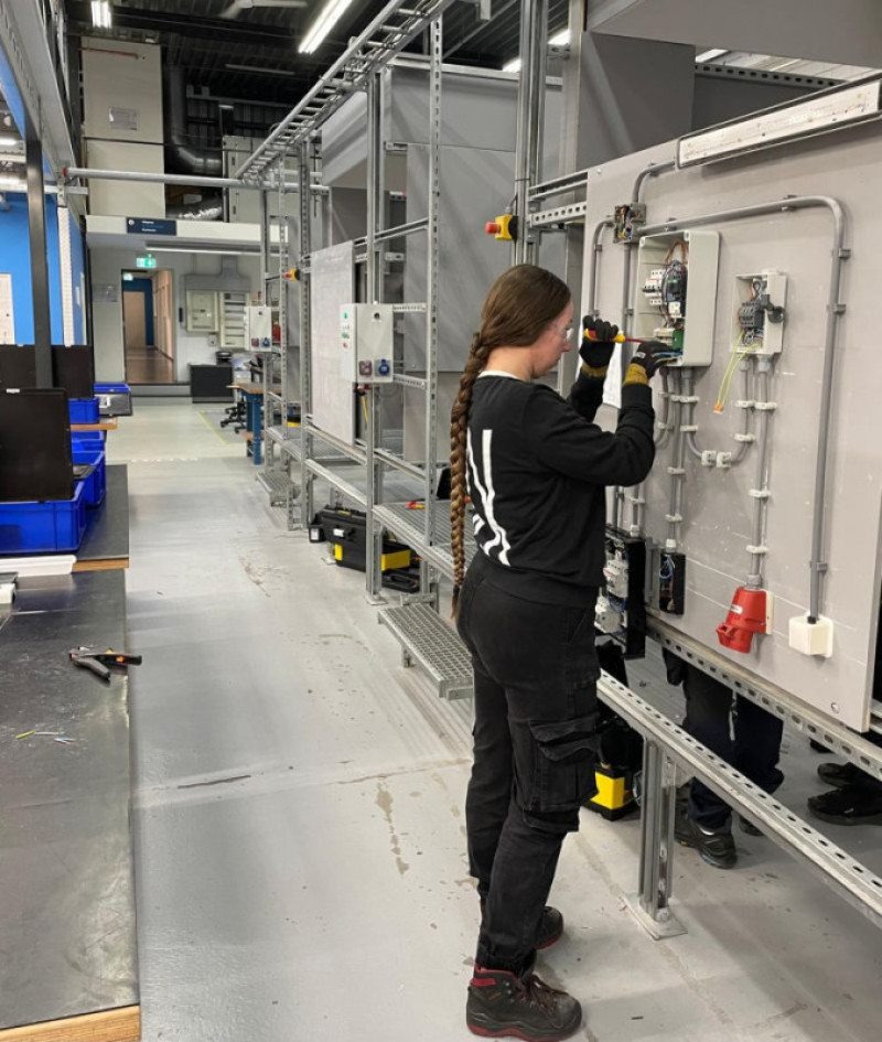 zijinstroom elektrotechniek women in technics vakwijs